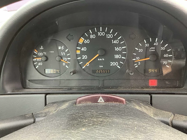 1998 - mercedes-benz - m-klasse - 230 - personenauto - afbeelding 3 van  13
