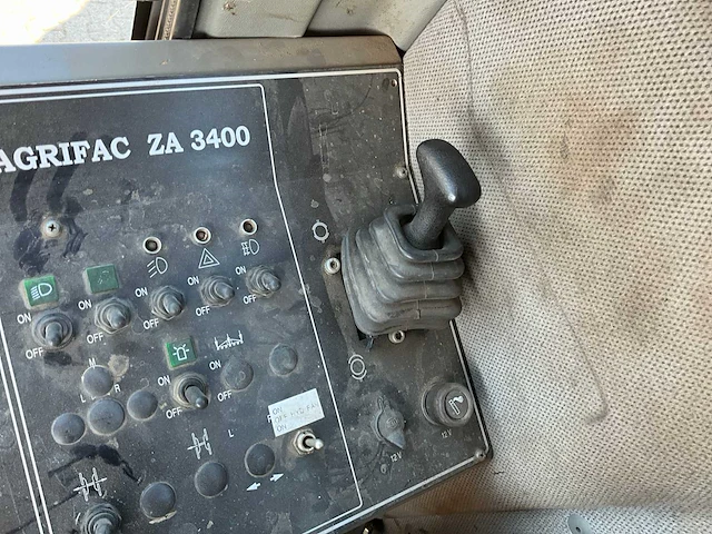 1998 agrifac za 3400 zelfrijdende veldspuit - afbeelding 43 van  65