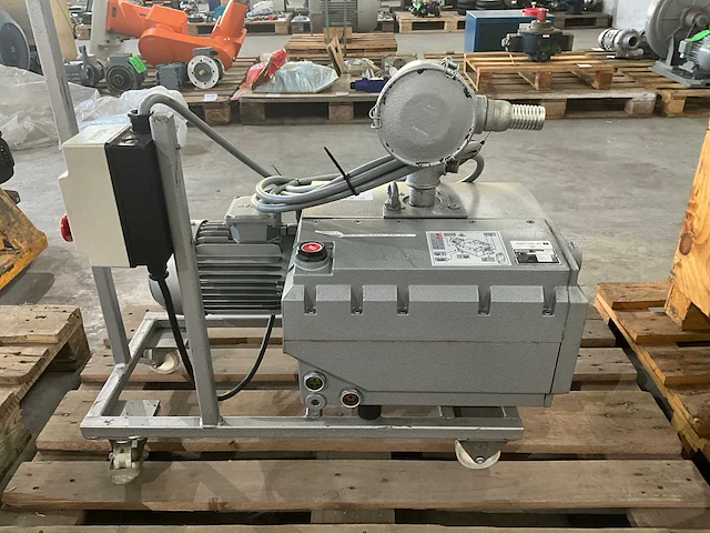 1998 becker u 4.70 sa/k vacuümpomp - afbeelding 3 van  7