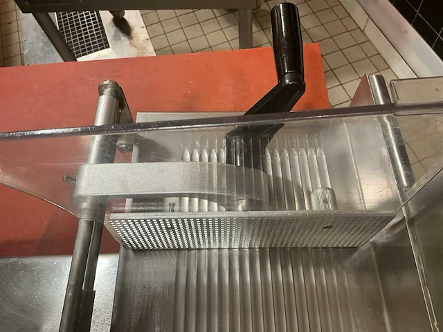 1998 berkel 834 s vleeswarensnijmachine met weegplateau - afbeelding 3 van  14