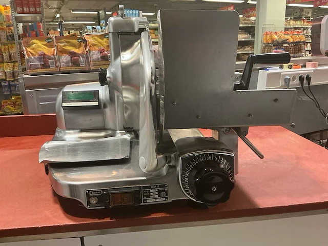 1998 berkel 834 s vleeswarensnijmachine met weegplateau - afbeelding 13 van  14
