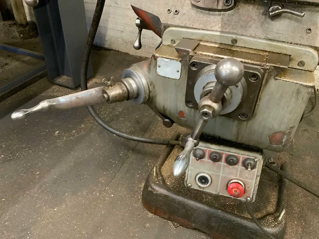 1998 bridgeport by adcock-shipley br2j universele freesmachine - afbeelding 2 van  14
