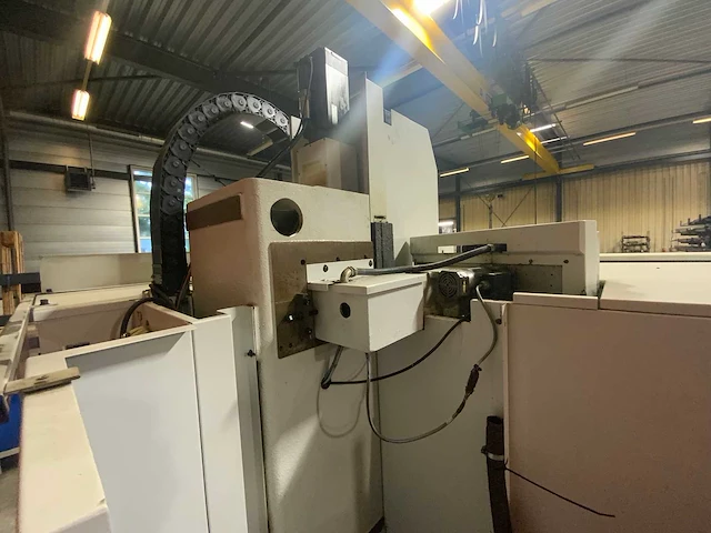 1998 bridgeport vmc 1000 22 digital 3-assig verticaal bewerkingscentrum - afbeelding 10 van  26