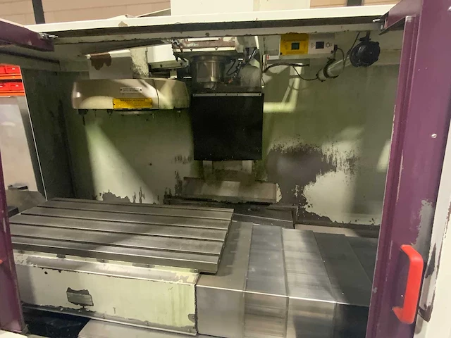 1998 bridgeport vmc 1000 22 digital 3-assig verticaal bewerkingscentrum - afbeelding 23 van  26