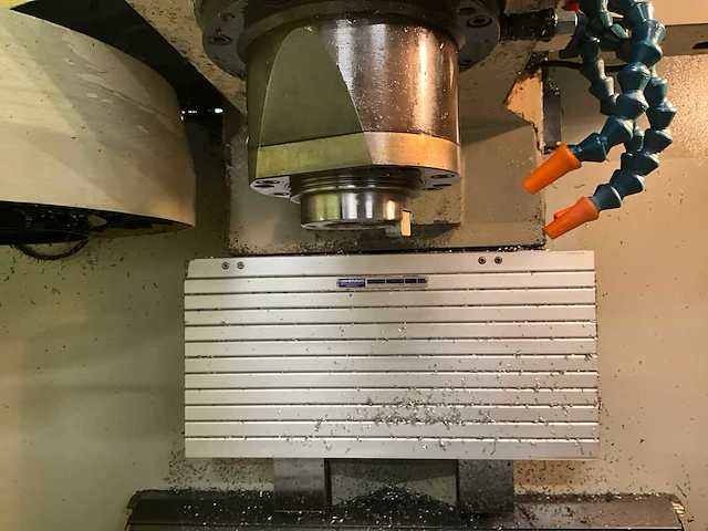 1998 bridgeport vmc500 16 cnc verticaal bewerkingscentrum - afbeelding 2 van  26