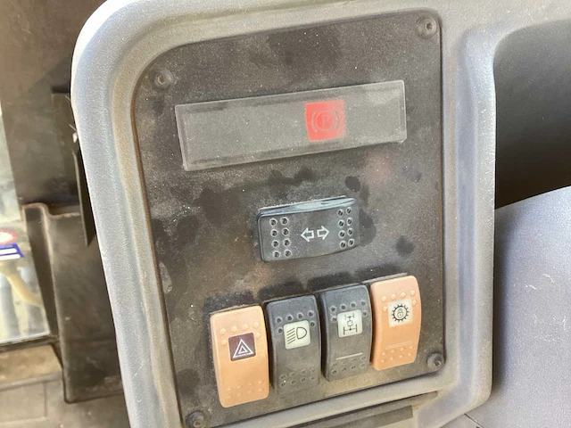1998 caterpillar 438 c graaflaadmachine - afbeelding 16 van  25