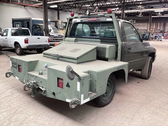 1998 dodge ram 2500 vliegtuigsleper - afbeelding 6 van  12