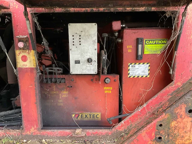 1998 extec 8x30 mobiele zeefinstallatie - afbeelding 14 van  40