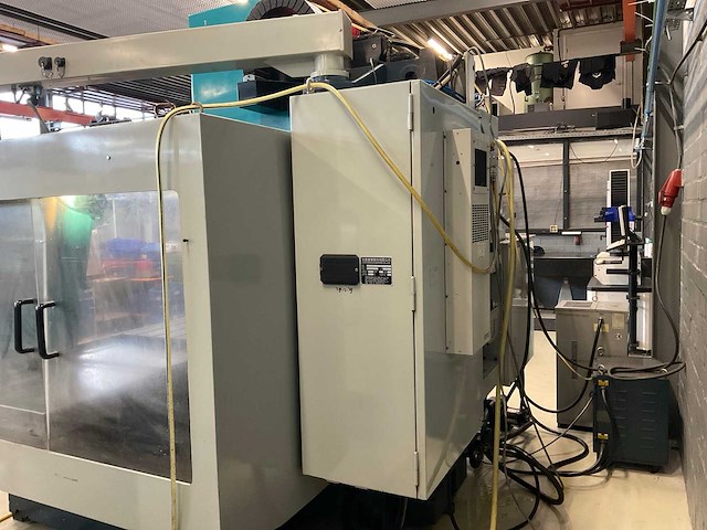 1998 feeler fv-1000a cnc freesmachine - afbeelding 24 van  25