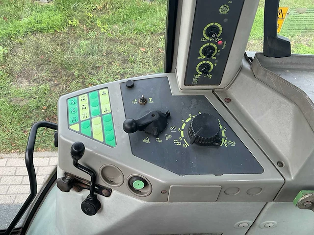 1998 fendt 308 turbomatik vierwielaangedreven landbouwtractor - afbeelding 26 van  40