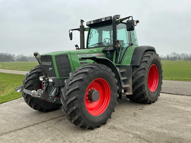 1998 fendt favorit 916 vierwielaangedreven landbouwtractor - afbeelding 1 van  44