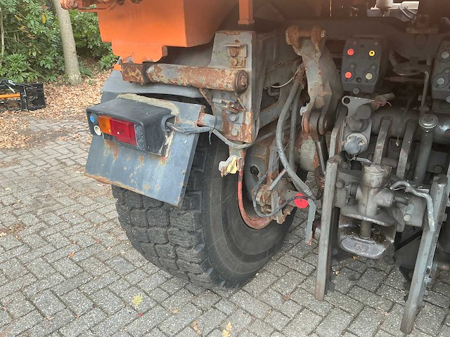 1998 fendt xylon 524 vierwielaangedreven landbouwtractor met mulag fme 500 klepelmaaier - afbeelding 30 van  58