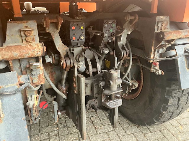 1998 fendt xylon 524 vierwielaangedreven landbouwtractor met mulag fme 500 klepelmaaier - afbeelding 28 van  58