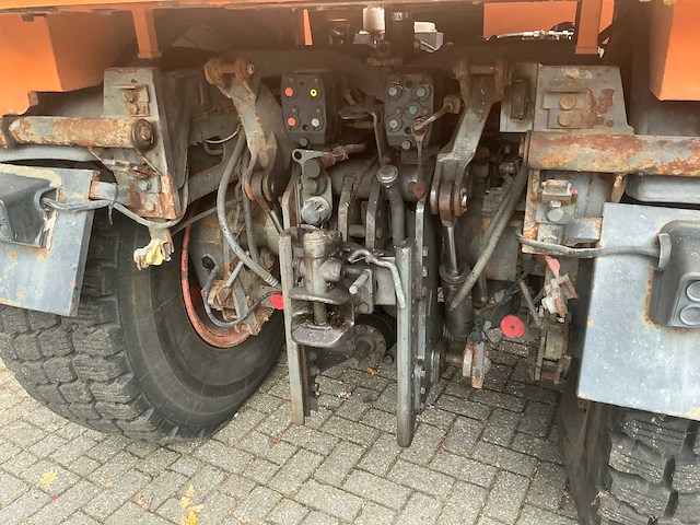 1998 fendt xylon 524 vierwielaangedreven landbouwtractor met mulag fme 500 klepelmaaier - afbeelding 29 van  58
