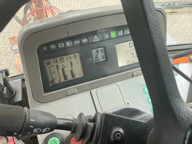 1998 fendt xylon 524 vierwielaangedreven landbouwtractor met mulag fme 500 klepelmaaier - afbeelding 36 van  58