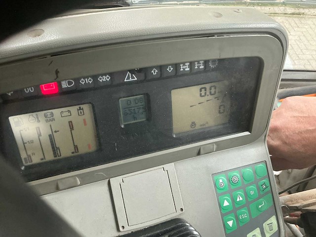 1998 fendt xylon 524 vierwielaangedreven landbouwtractor met mulag fme 500 klepelmaaier - afbeelding 51 van  58