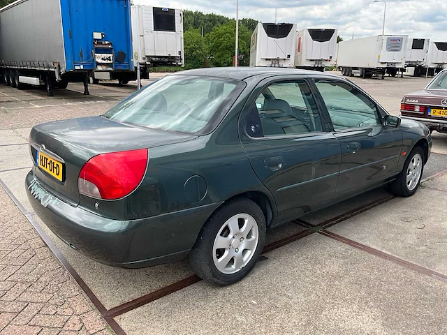 1998 ford mondeo ghia automaat personenauto - afbeelding 9 van  13