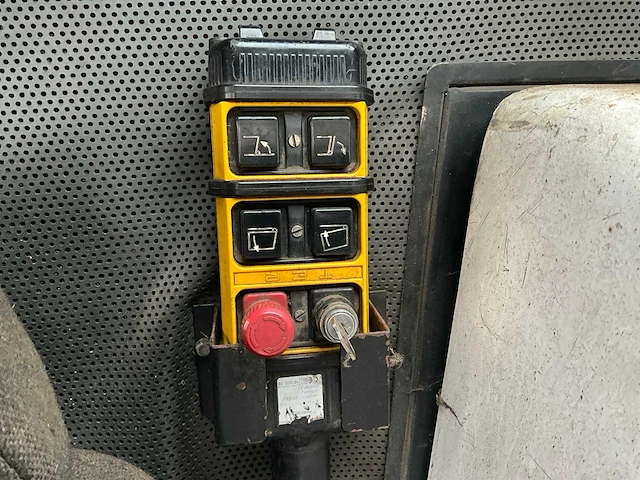 1998 hofmans hmf zelfrijdende veegmachine - afbeelding 16 van  49