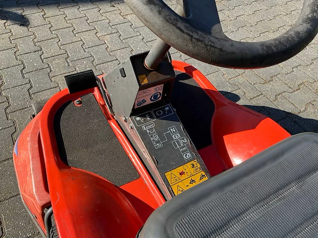 1998 husqvarna rider 11 zitmaaier - afbeelding 2 van  17