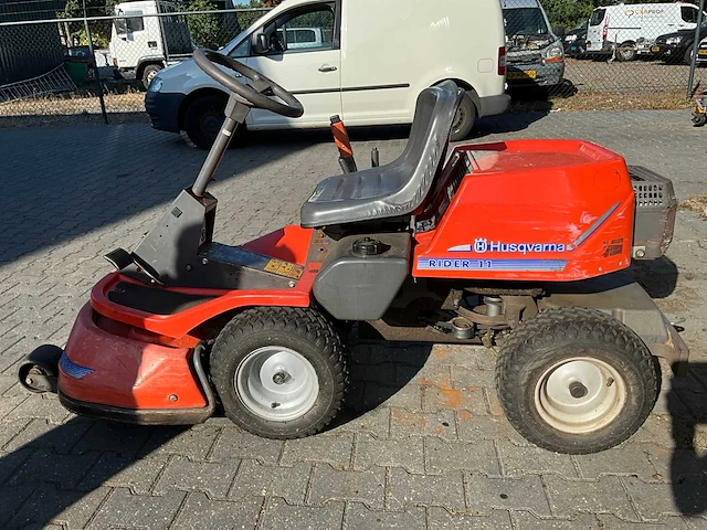 1998 husqvarna rider 11 zitmaaier - afbeelding 12 van  17