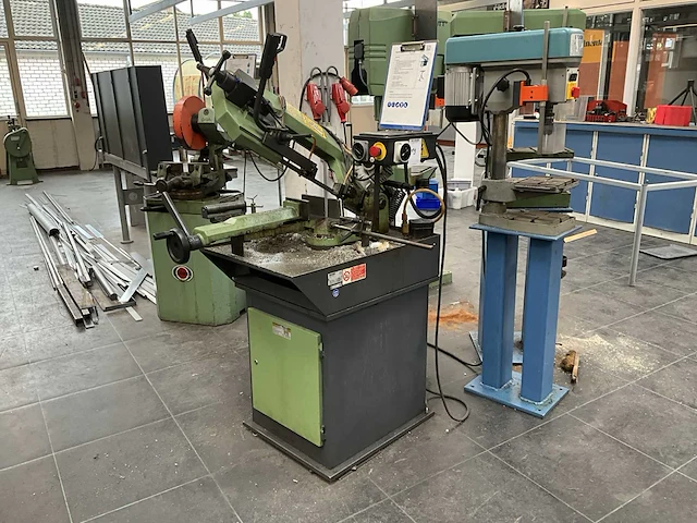 1998 huvema 215 bandzaagmachine - afbeelding 1 van  7