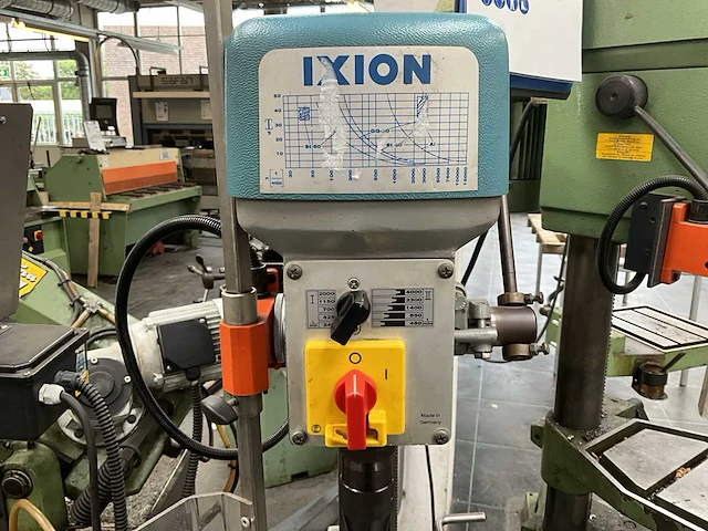 1998 ixion bt 13 p kolomboormachine - afbeelding 6 van  7