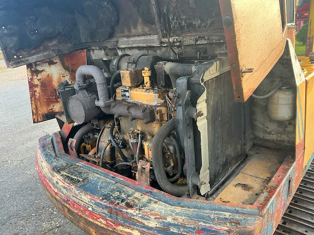 1998 komatsu pc30-5 minigraafmachine - afbeelding 16 van  37