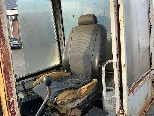 1998 komatsu pc30-5 minigraafmachine - afbeelding 22 van  37