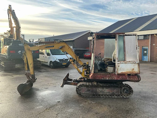 1998 komatsu pc30-5 minigraafmachine - afbeelding 12 van  37