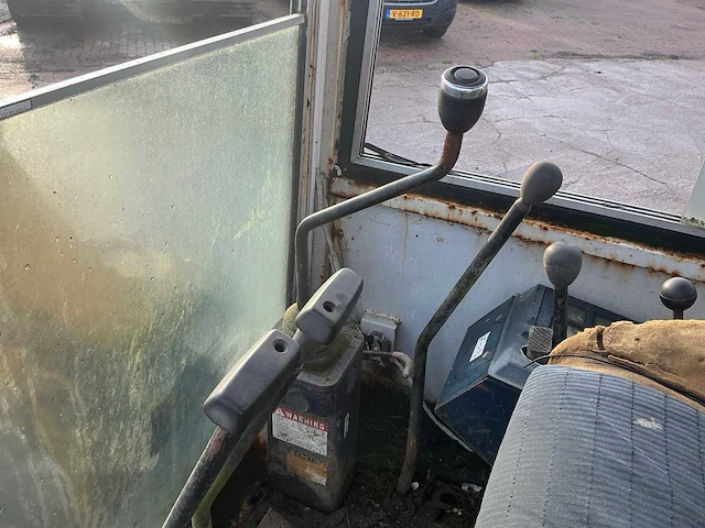 1998 komatsu pc30-5 minigraafmachine - afbeelding 25 van  37