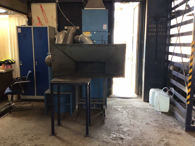 1998 kompaktfilter 1811-100 lasdampafzuiginstallatie - afbeelding 1 van  7