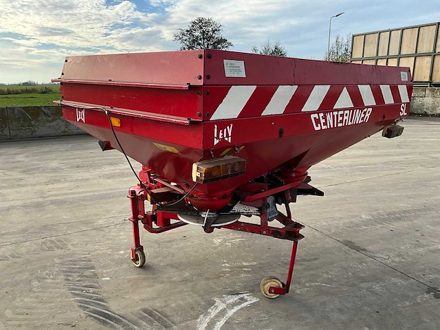 1998 lely centerliner sl kunstmeststrooier - afbeelding 17 van  19