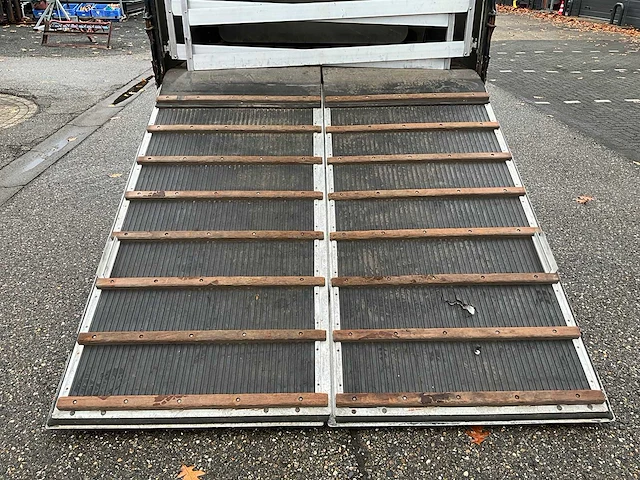 1998 mercedes-benz 512d paardenvrachtwagen bg-lt-90 - afbeelding 6 van  35