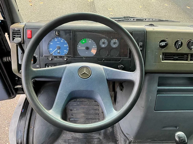 1998 mercedes-benz 512d paardenvrachtwagen bg-lt-90 - afbeelding 19 van  35