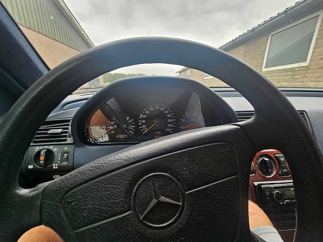 1998 mercedes-benz c180 classic - afbeelding 18 van  27