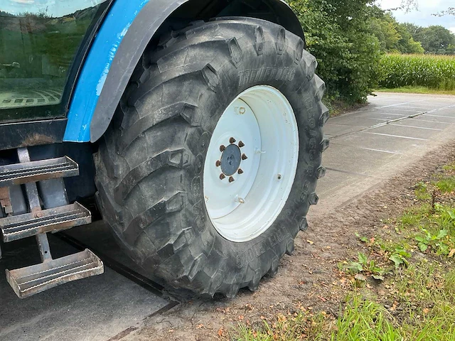 1998 new holland 8560 vierwielaangedreven landbouwtractor - afbeelding 4 van  33