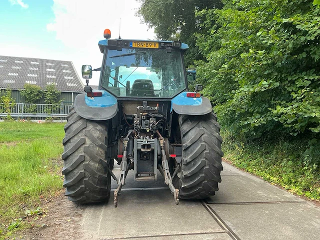 1998 new holland 8560 vierwielaangedreven landbouwtractor - afbeelding 30 van  33