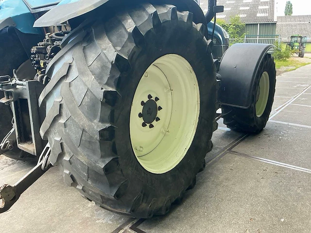 1998 new holland 8560 vierwielaangedreven landbouwtractor - afbeelding 33 van  33