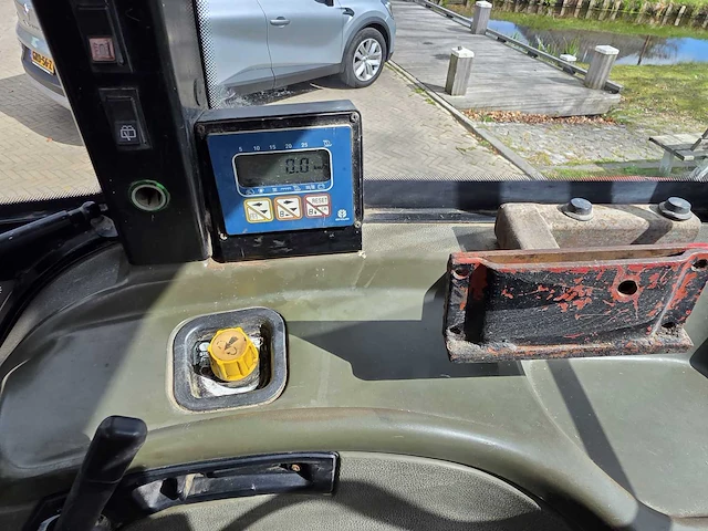1998 new holland l85 vierwielaangedreven landbouwtractoren - afbeelding 26 van  36