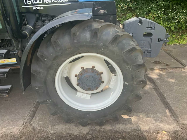 1998 new holland ts-100 vierwielaangedreven landbouwtractor - afbeelding 3 van  29