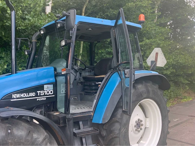 1998 new holland ts-100 vierwielaangedreven landbouwtractor - afbeelding 11 van  29