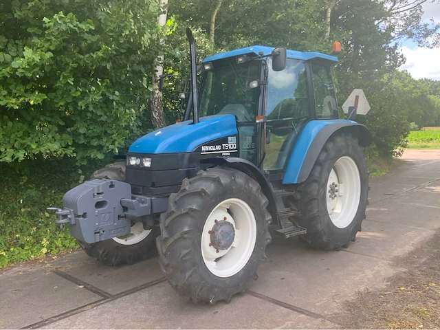 1998 new holland ts-100 vierwielaangedreven landbouwtractor - afbeelding 1 van  29