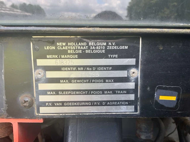 1998 new holland ts-100 vierwielaangedreven landbouwtractor - afbeelding 22 van  29