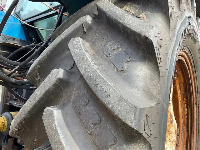 1998 new holland ts100 vierwielaangedreven landbouwtractor met bos maaiarm - afbeelding 8 van  52