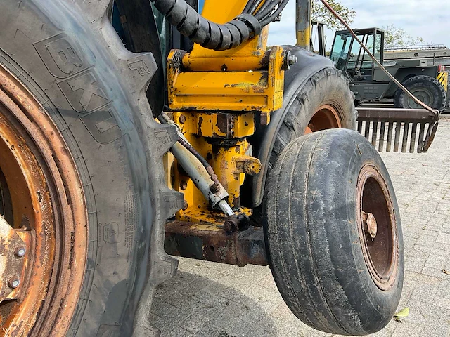 1998 new holland ts100 vierwielaangedreven landbouwtractor met bos maaiarm - afbeelding 11 van  52