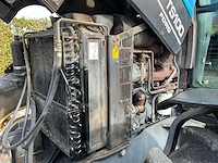 1998 new holland ts100 vierwielaangedreven landbouwtractor met bos maaiarm - afbeelding 44 van  52