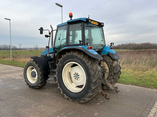 1998 new holland ts110 vierwielaangedreven landbouwtractor - afbeelding 23 van  36