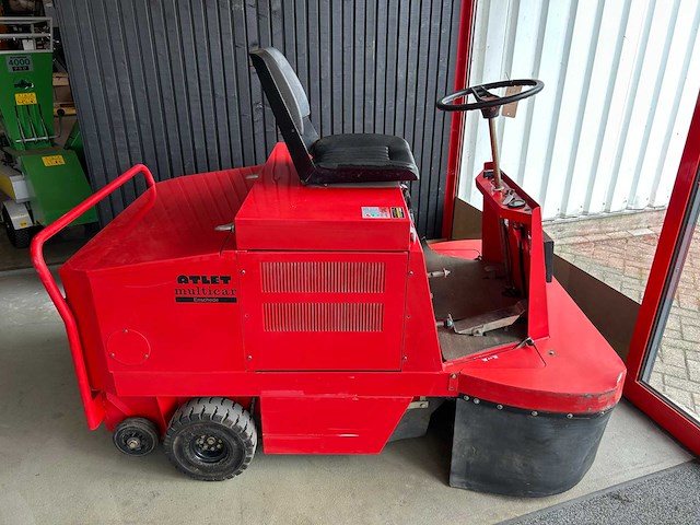 1998 rcm r850 zelfrijdende veegmachine - afbeelding 4 van  14