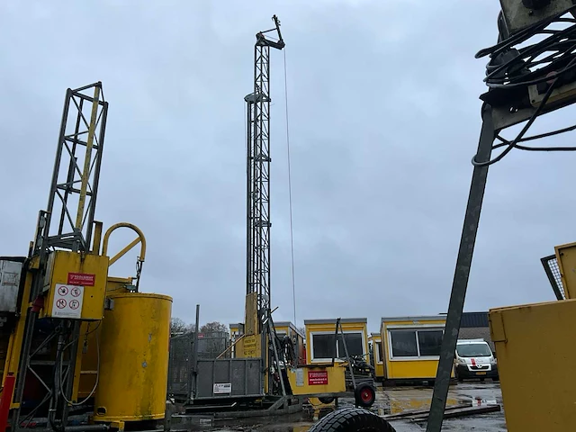 1998 revo a40 bouwlift - afbeelding 1 van  15