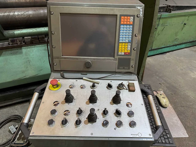 1998 roundo ps-255 plaatwals 2500x8 v.v. hoogte- en zijaanslag - afbeelding 4 van  11